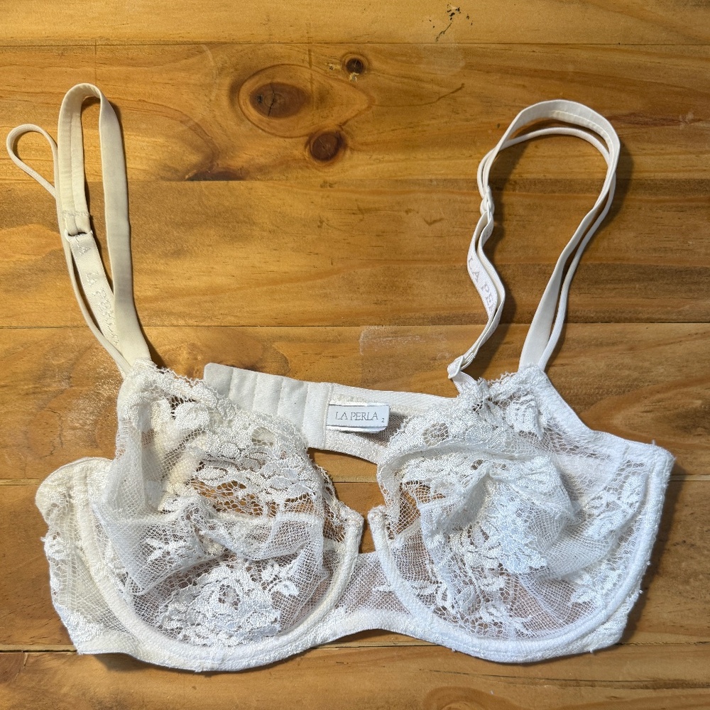 La Perla 2 White Lace Unpadded Bra 34D Underwire Italy